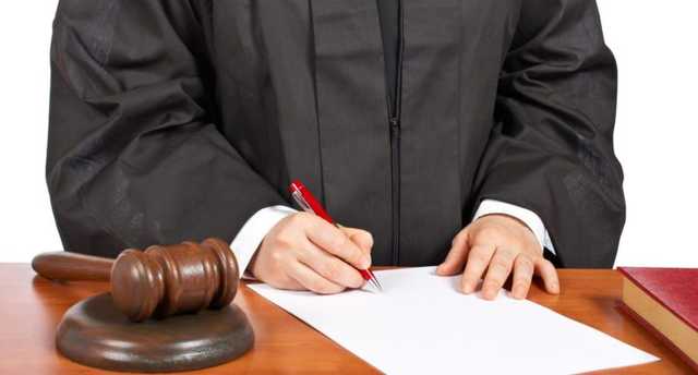 В Житомире мошенники продали поддельное решение суда