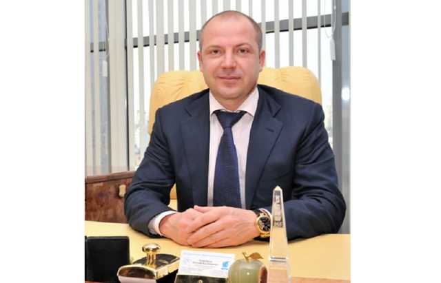 Неуловимый схематозник Виталий Колесников сбежал от правосудия в Россию