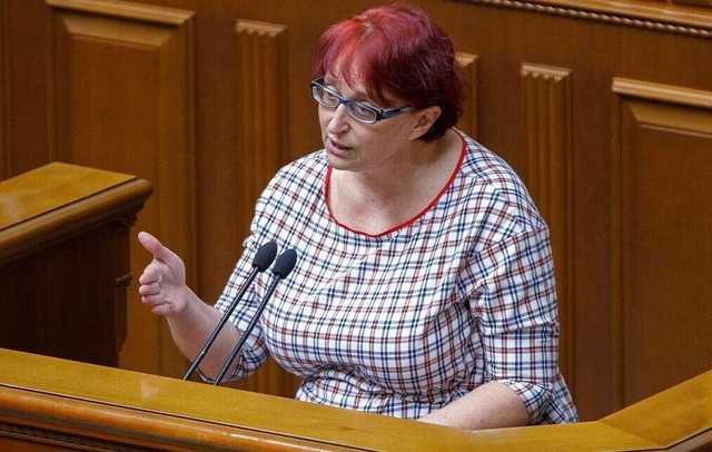 Третьякова выступила против своего отстранения от работы в Раде