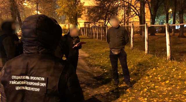 В Киеве нацгвардеец попался на продаже амфетамина