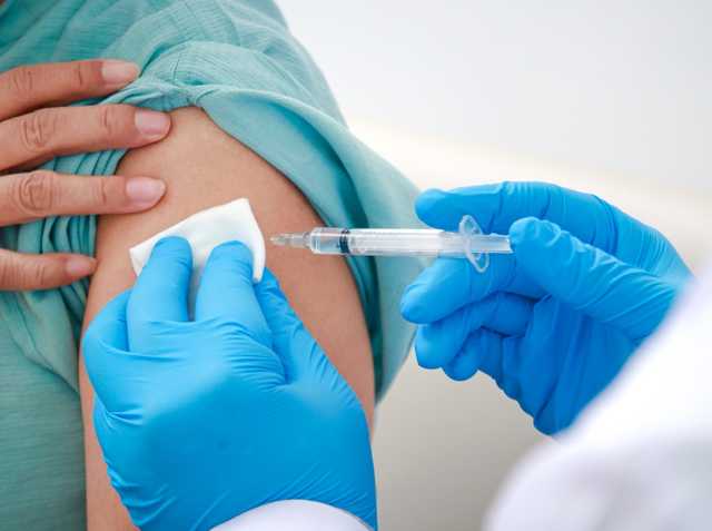 Профсоюз учителей призвал Кабмин еще месяц не отстранять от работы непривитых педагогов