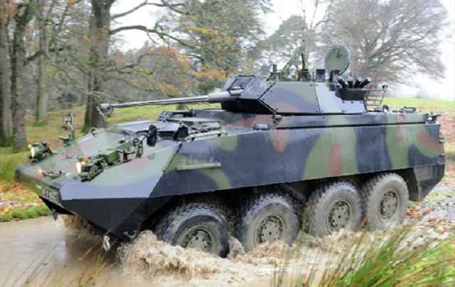 Власти Женевы разыграют поездку на бронемашине среди привившихся от COVID-19