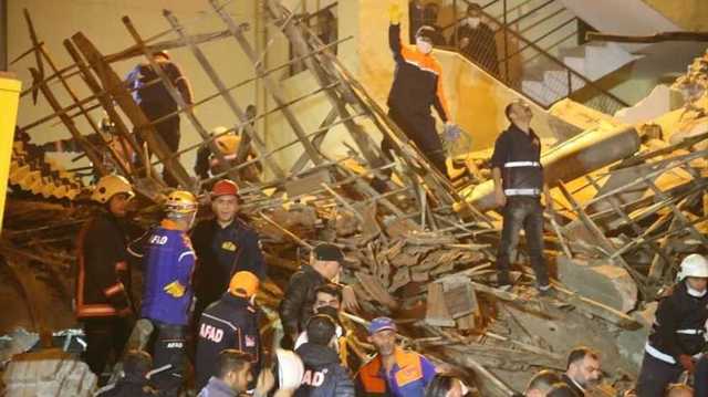 В Турции обрушился жилой дом: фото спасательной операции