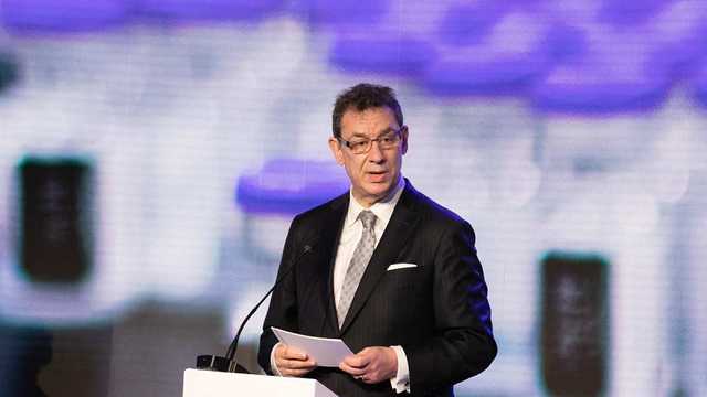 Глава Pfizer: вакцинироваться от COVID, скорее всего, придется каждый год