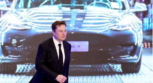 Илон Маск продал еще одну часть акций Tesla: что произошло