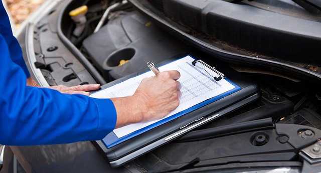 Полиция начала проводить "техосмотр" автомобилей на дорогах: кого могут остановить