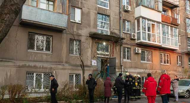 В Днепре прогремел мощный взрыв в многоэтажке, начался пожар: есть погибший