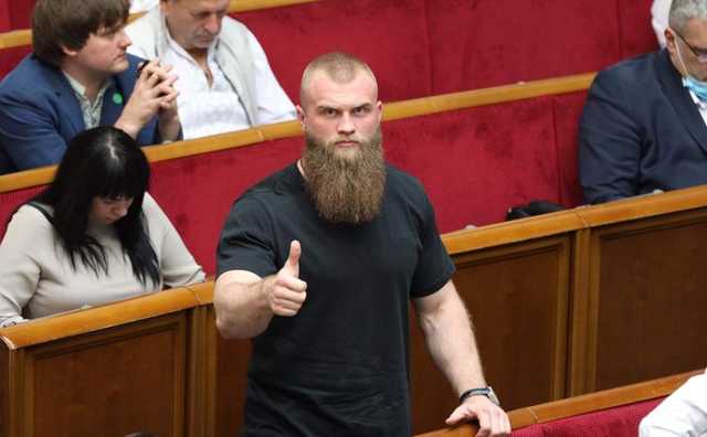 "Слуга народа" Дмитрук заявил о моральном разложении партии президента