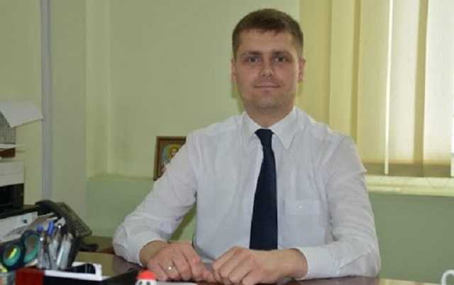 Первый заместитель Тернопольской облпрокуратуры Божко раздает подчиненным служебное жилье