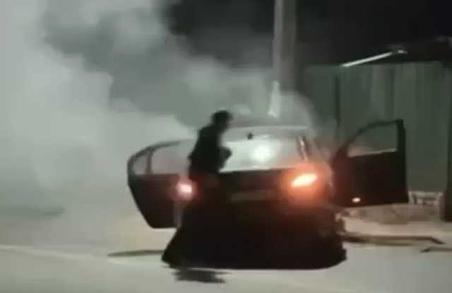 Под Киевом BMW на скорости въехал на электроопору