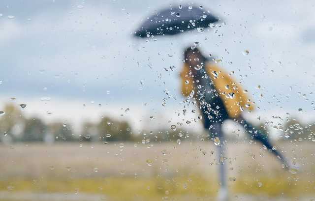 Штормовое предупреждение объявлено в Украине: где ожидать непогоды