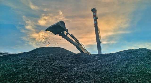 В Украину прибыл первый корабль с долгожданным углем из США