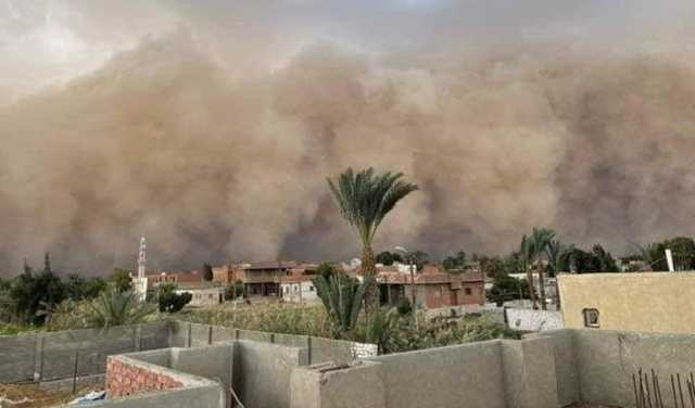 Песчаная буря, ливни и ураган: Египет накрыла мощная непогода