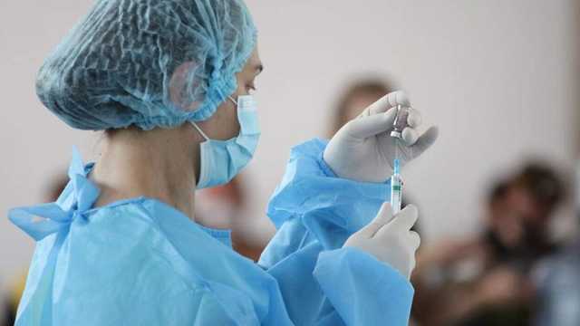 В Киеве бездомных вакцинируют как иностранцев