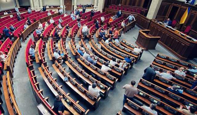 За закон о столице не хватает голосов, - Черненко