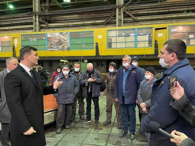 Николай Тищенко в Харькове проконтролировал объединение Электротяжмаша и Турбоатома