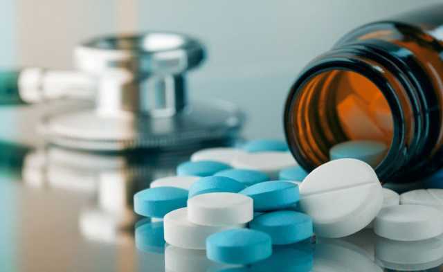 Кабмин хочет закупить для украинцев экспериментальные лекарства от ковида