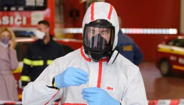 Словакия ввела локдаун из-за всплеска COVID-19: ограничения затронут и вакцинированных