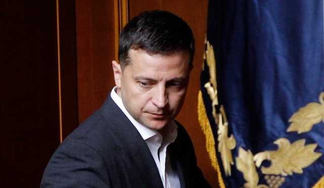 «Черный лебедь» смотрит в глаза Зеленскому