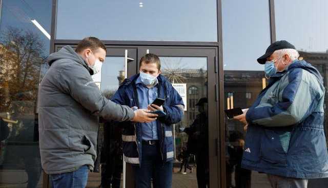 Бизнес обязали считывать COVID-сертификаты через "Дию": как это сделать