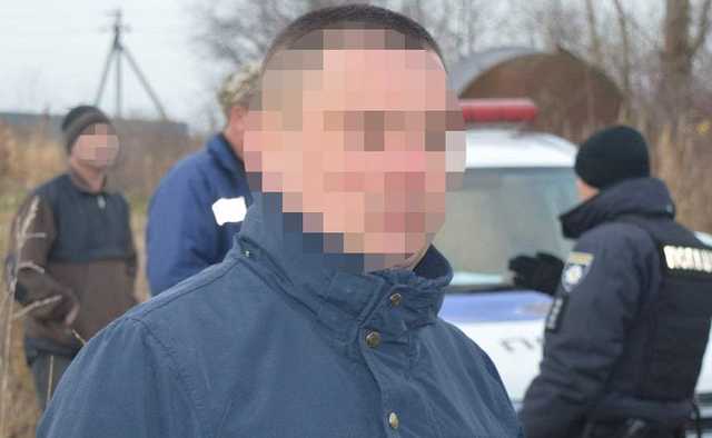 Во Львовской области депутат горсовета разбил два полицейских авто