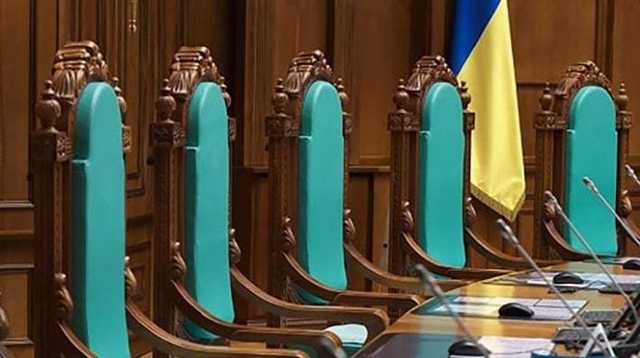 Зеленский назначил судьями КС Грищук и Петришина