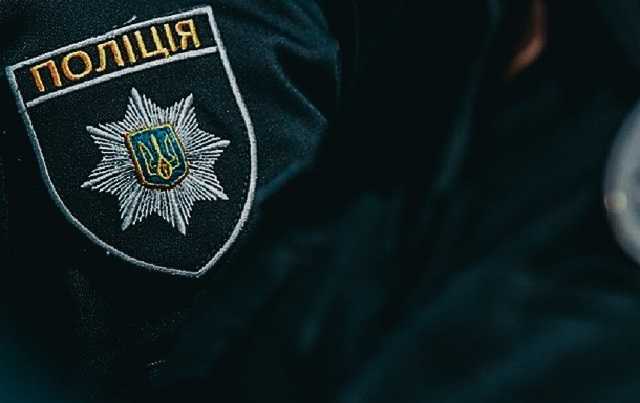 На Херсонщині за зламаний мізинець поліцейського зловмисника посадили на 3,5 роки