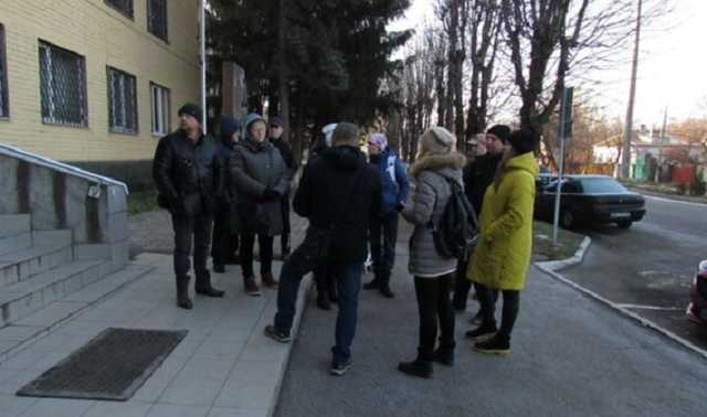 В Никополе избили 61-летнюю сотрудницу краеведческого музея за отказ вакцинироваться