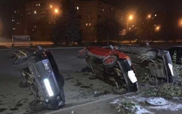 В Кривом Роге мужчина перевернул три автомобиля на бок