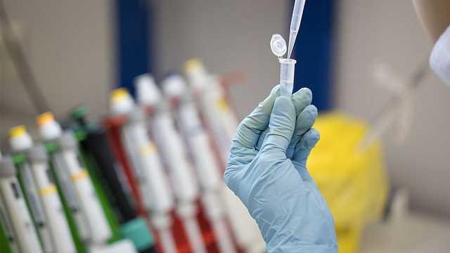 "Омикрон" впервые мог появиться в организме недолеченного больного Covid-19 - ВОЗ