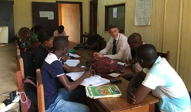 В ЦАР русский язык будет обязательным для изучения в вузах