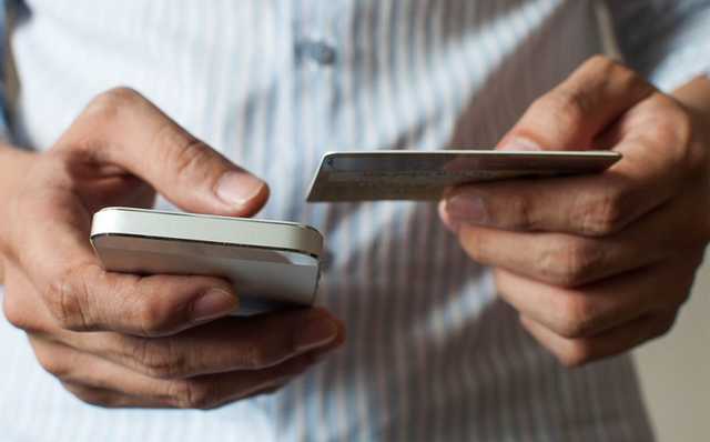 Осторожно, мошенники: сотрудники банка никогда не спрашивают секретный CVV код