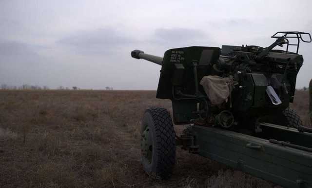 Близ границы с Крымом прошли учения тяжелой артиллерии Украины