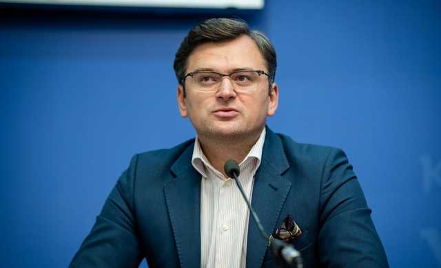 "На случай новой волны агрессии". Кулеба обсудил с Боррелем методы сдерживания РФ