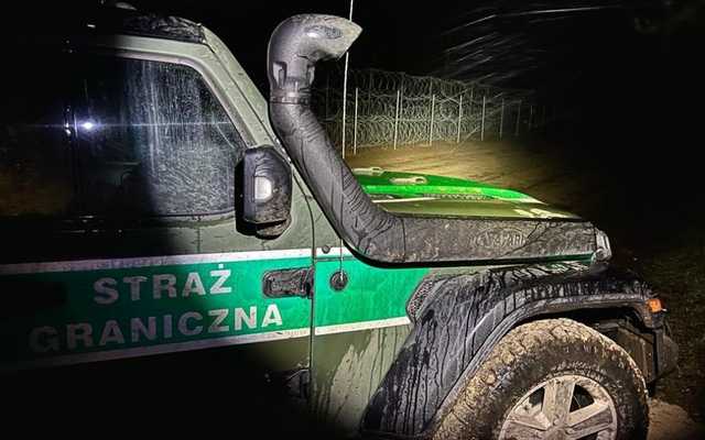 "Попытки становятся все более агрессивными": почти полсотни мигрантов пытались прорвать границу Польши