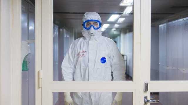 Омикрон в России: у двух пассажиров из ЮАР обнаружили коронавирус