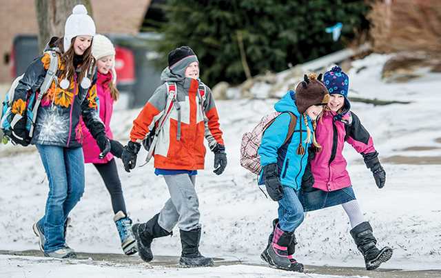 Зимние каникулы 2021 в Украине: когда и сколько будут отдыхать школьники