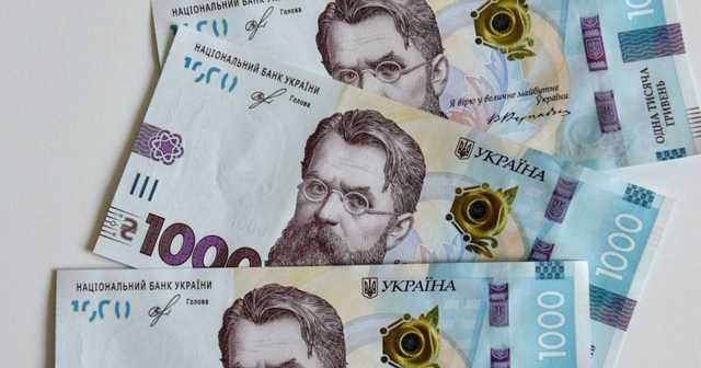 Советник Зеленского объяснил, почему тысячу за COVID-вакцинацию не дадут наличными