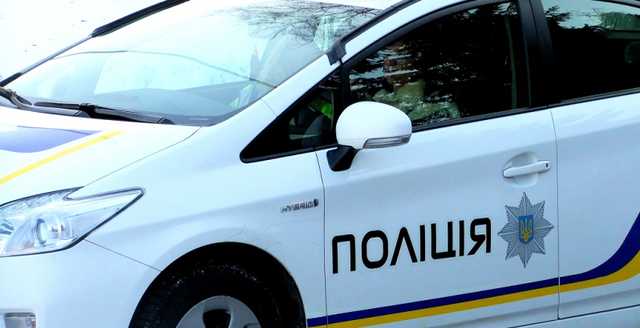 У Харкові патрульний зробив зауваження експатрульному через справляння природних потреб: той відлупцював копа