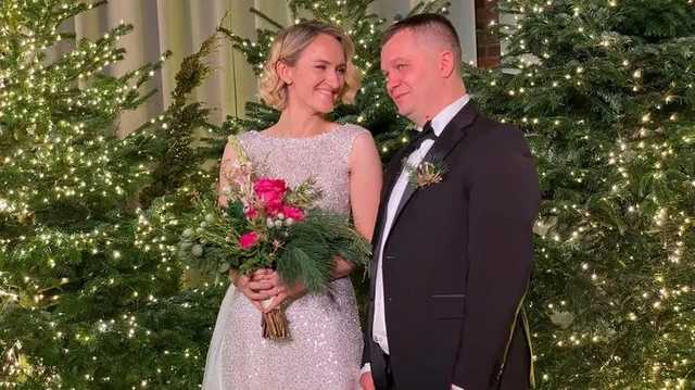 Милованов женился на коллеге и запостил в Фейсбуке фото с невестой