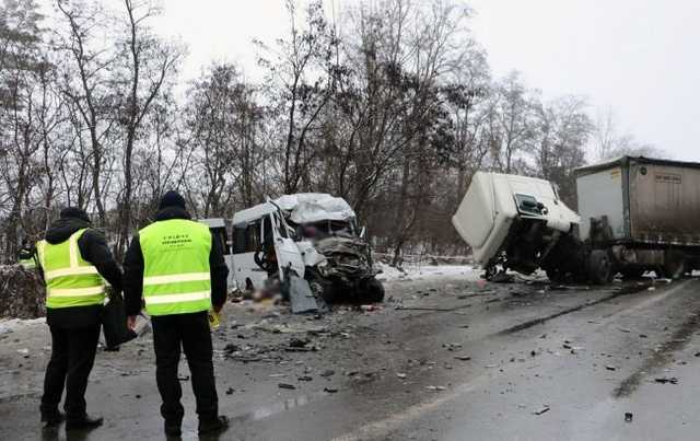 Из-за ДТП под Черниговом ограничено движение: схема объезда