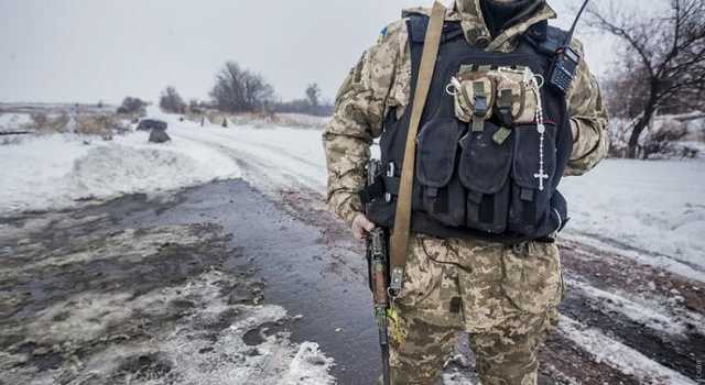Боевики трижды обстреливали украинские позиции на Донбассе