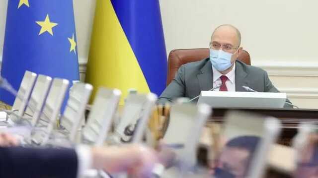 Кабмин утвердил эксперимент с электронной очередью для пересечения границы