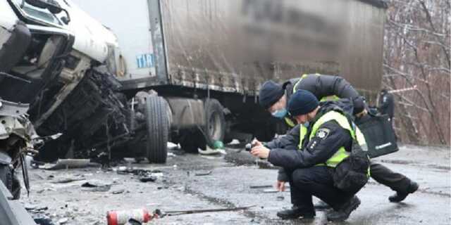 "Он может что-то с собой сделать": жена водителя, подозреваемого в ДТП под Черниговом