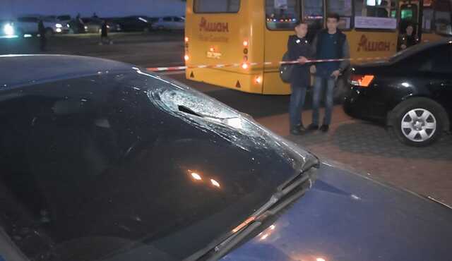 В Киеве на парковке произошла массовая драка