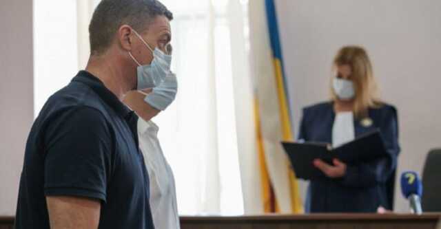 Взятка на миллион долларов: подробности дела топ-чиновника Минобороны