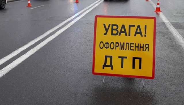 Под Львовом произошло ДТП с участием маршрутки: пострадали 7 человек