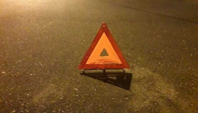 В центре Киева кортеж элитных автомобилей врезался в легковушку