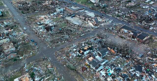 Число жертв мощных торнадо в США резко возросло. МИД Украины выразил соболезнования