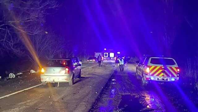 На Киевщине столкнулись две легковушки: среди пострадавших есть дети